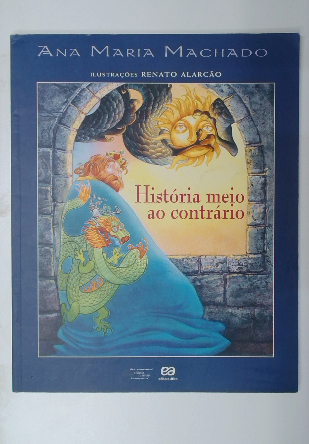 Capa do livro História Meio ao Contrário