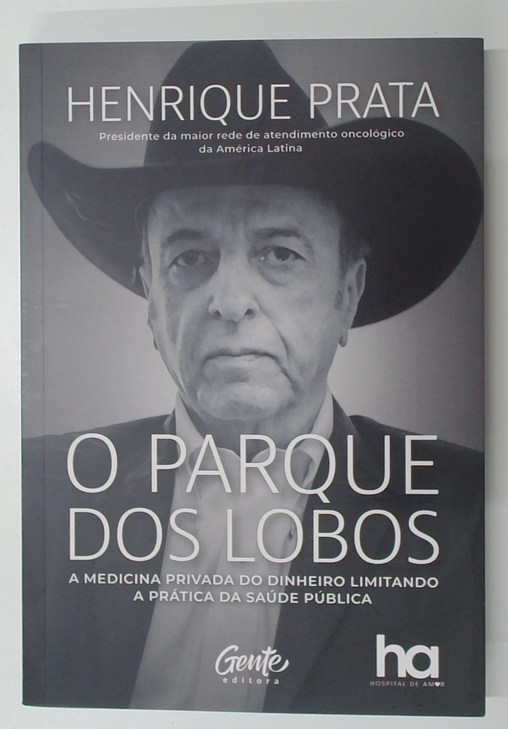 Capa do livro O Parque dos Lobos