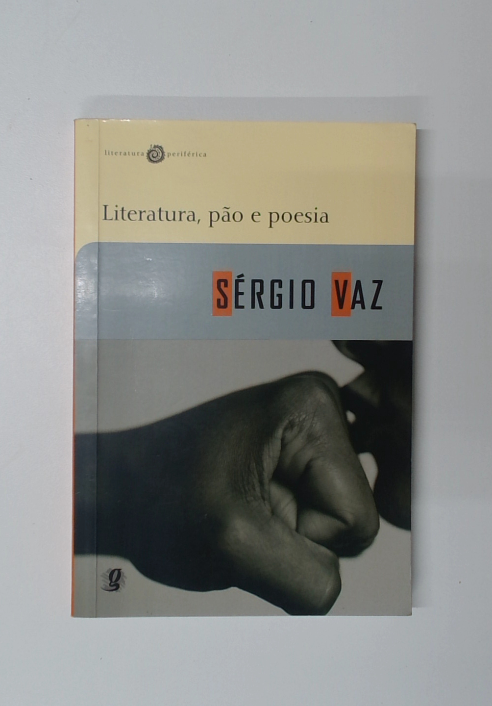 Capa do livro Literatura, Pão e Poesia