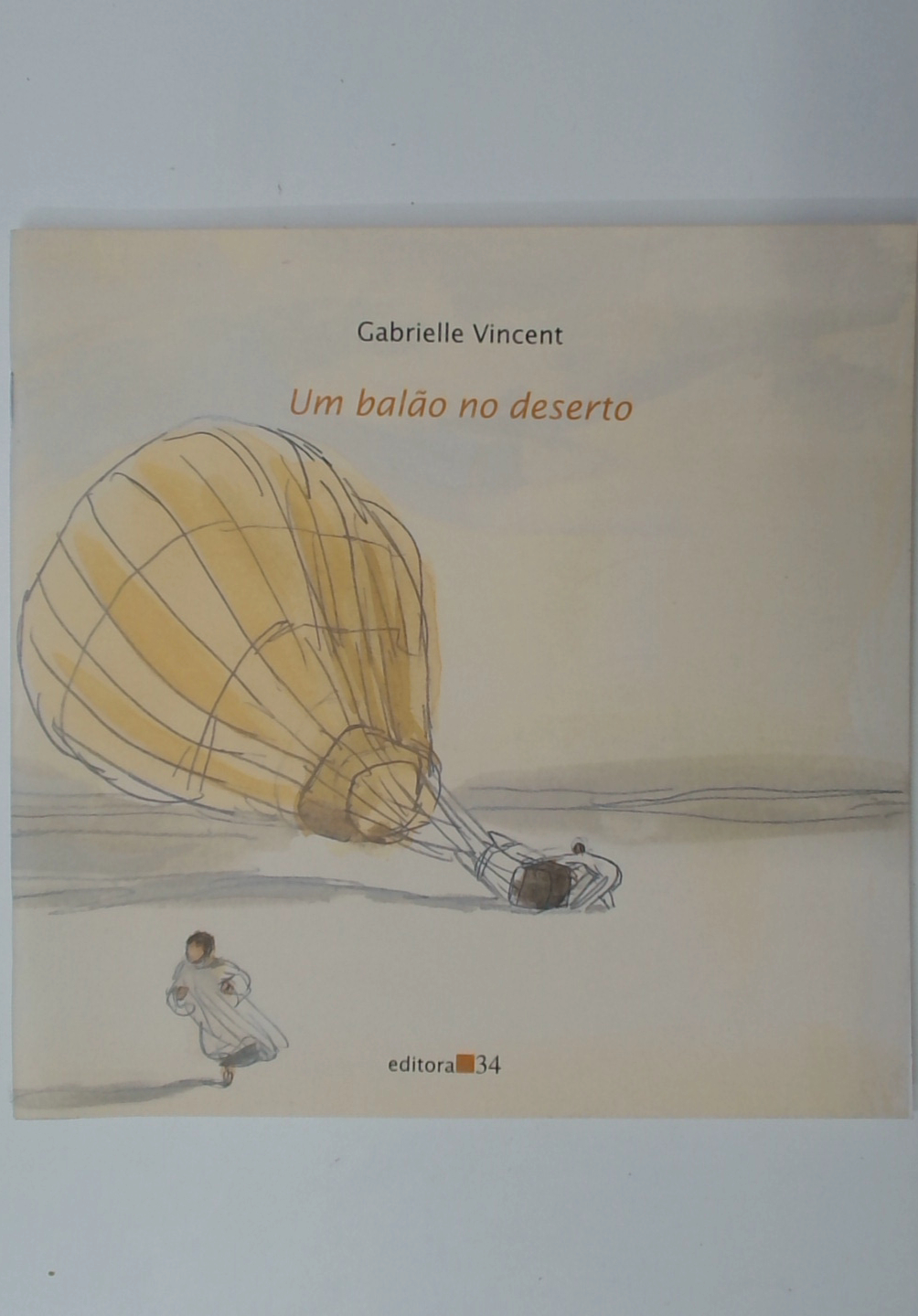 Capa do livro Um Balão no Deserto