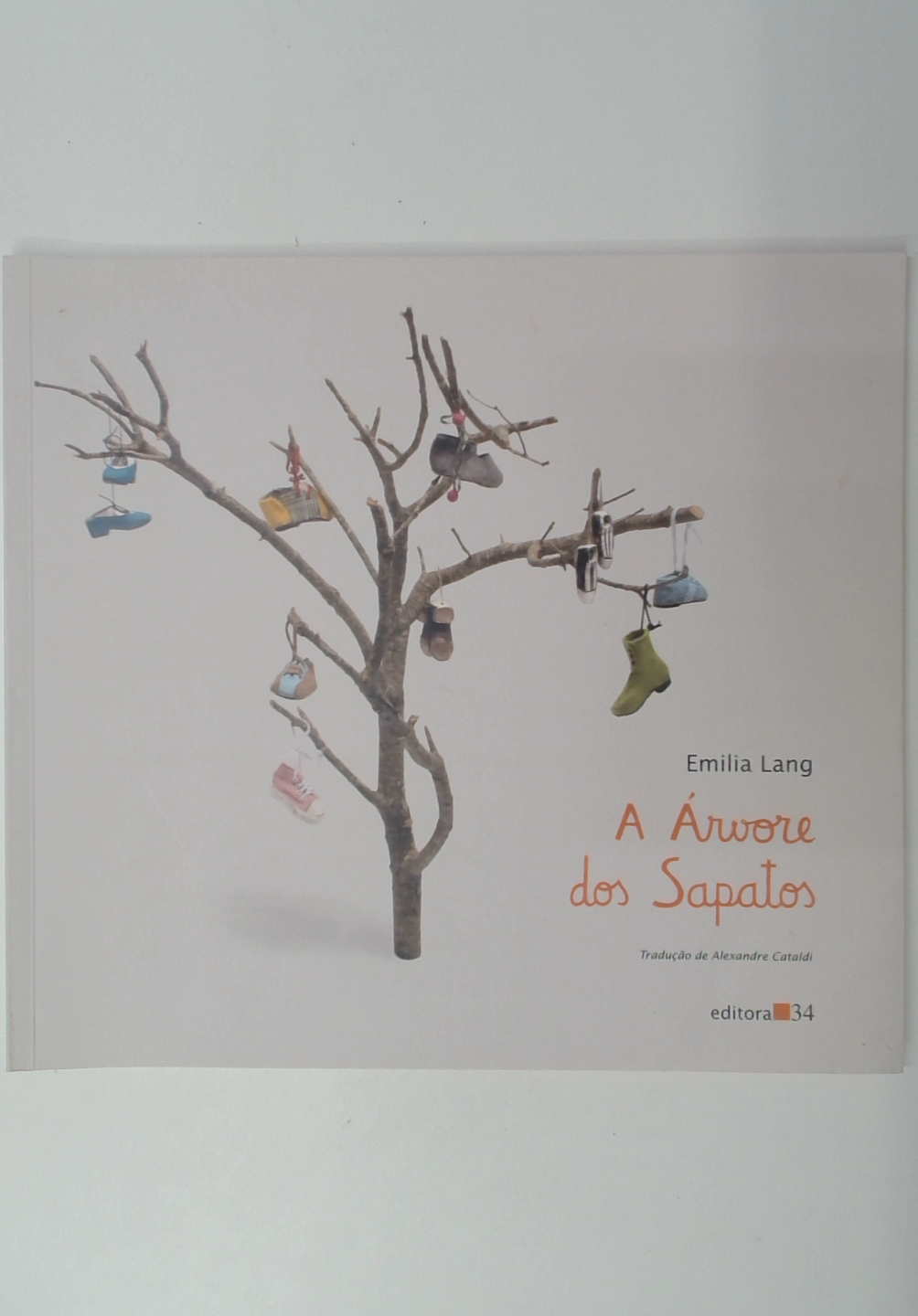 Capa do livro A Árvore dos Sapatos