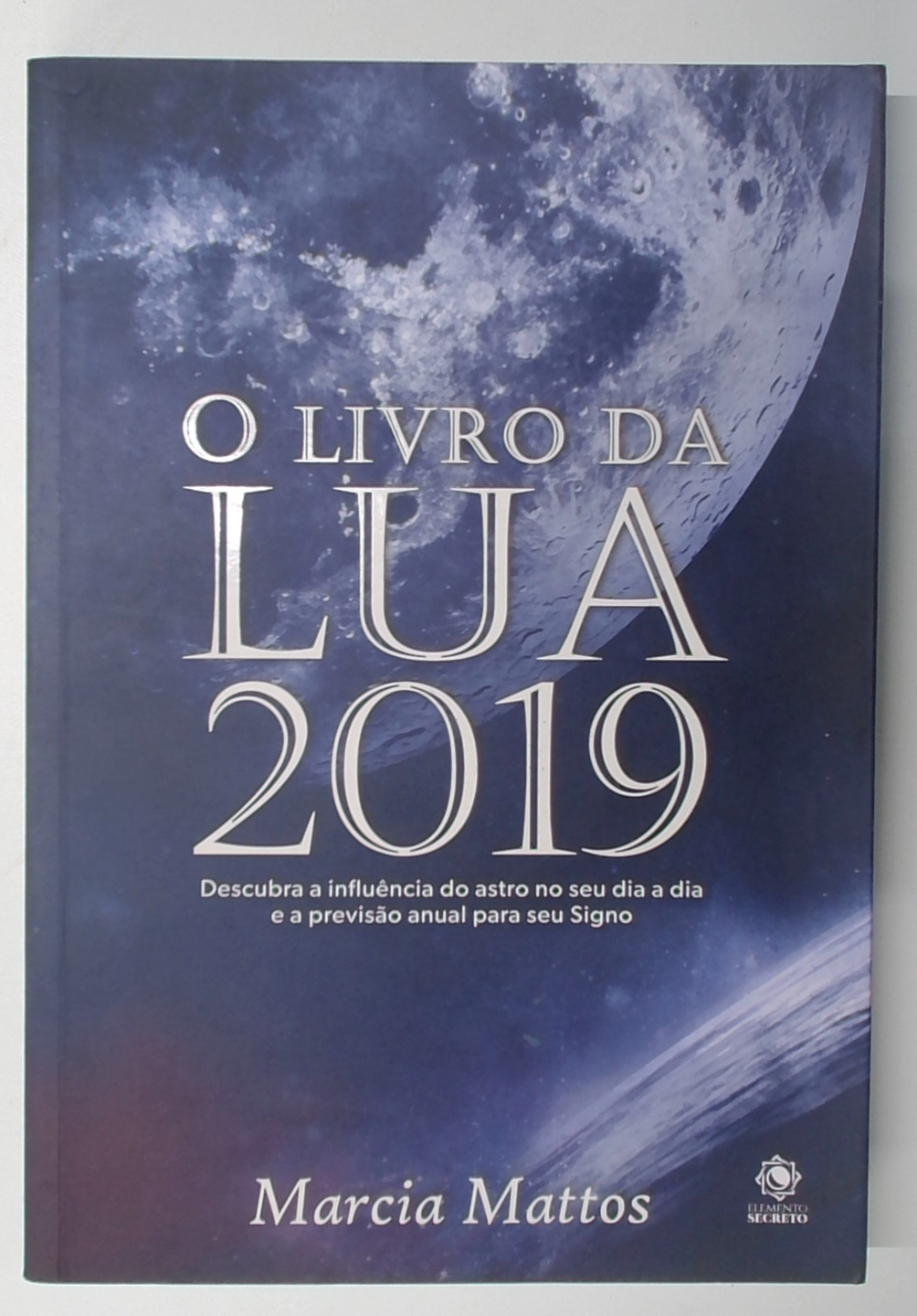 Capa do livro O Livro da Lua 2019
