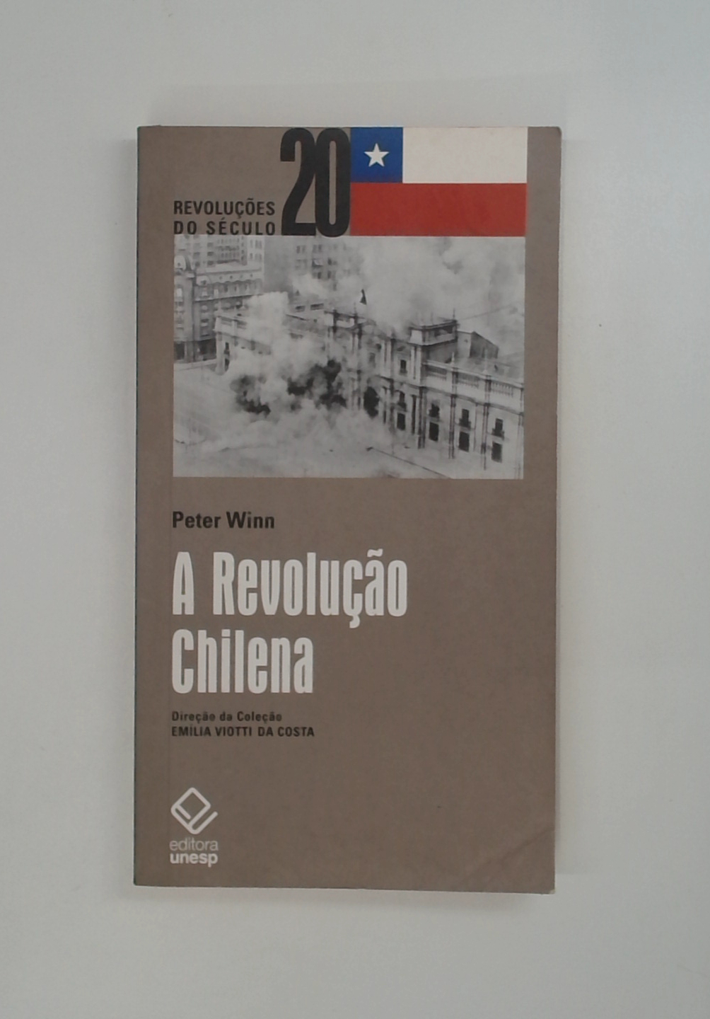 Capa do livro A Revolução Chilena