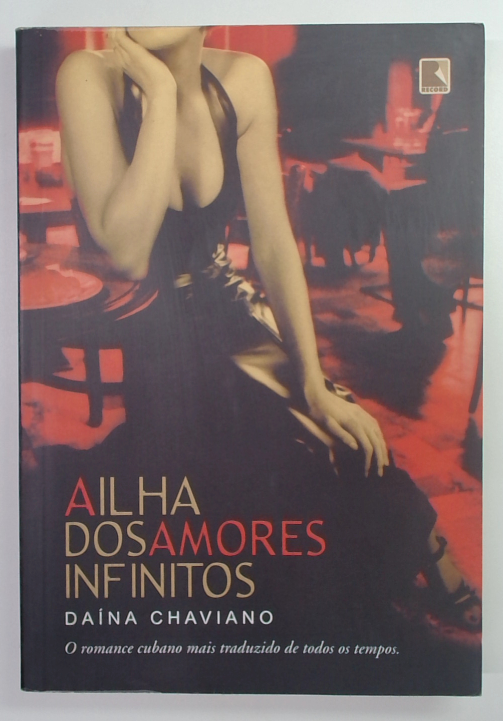 Capa do livro A Ilha dos Amores Infinitos