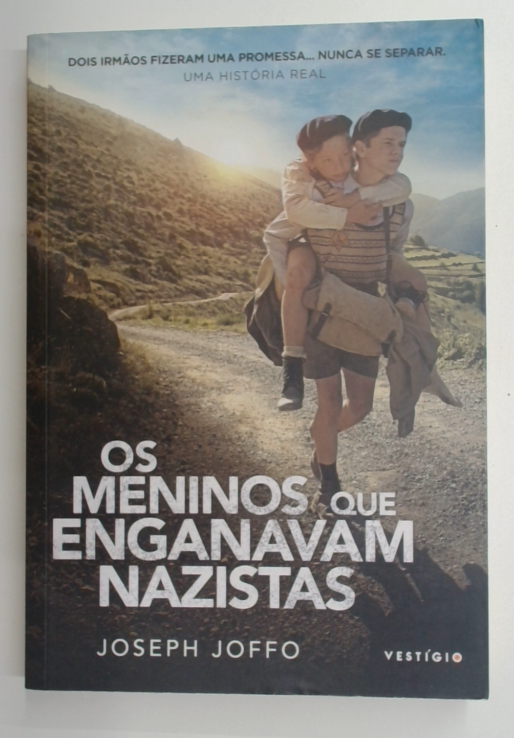 Capa do livro Os Meninos Que Enganavam Nazistas