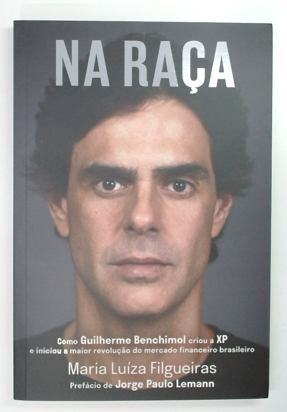 Capa do livro Na Raça