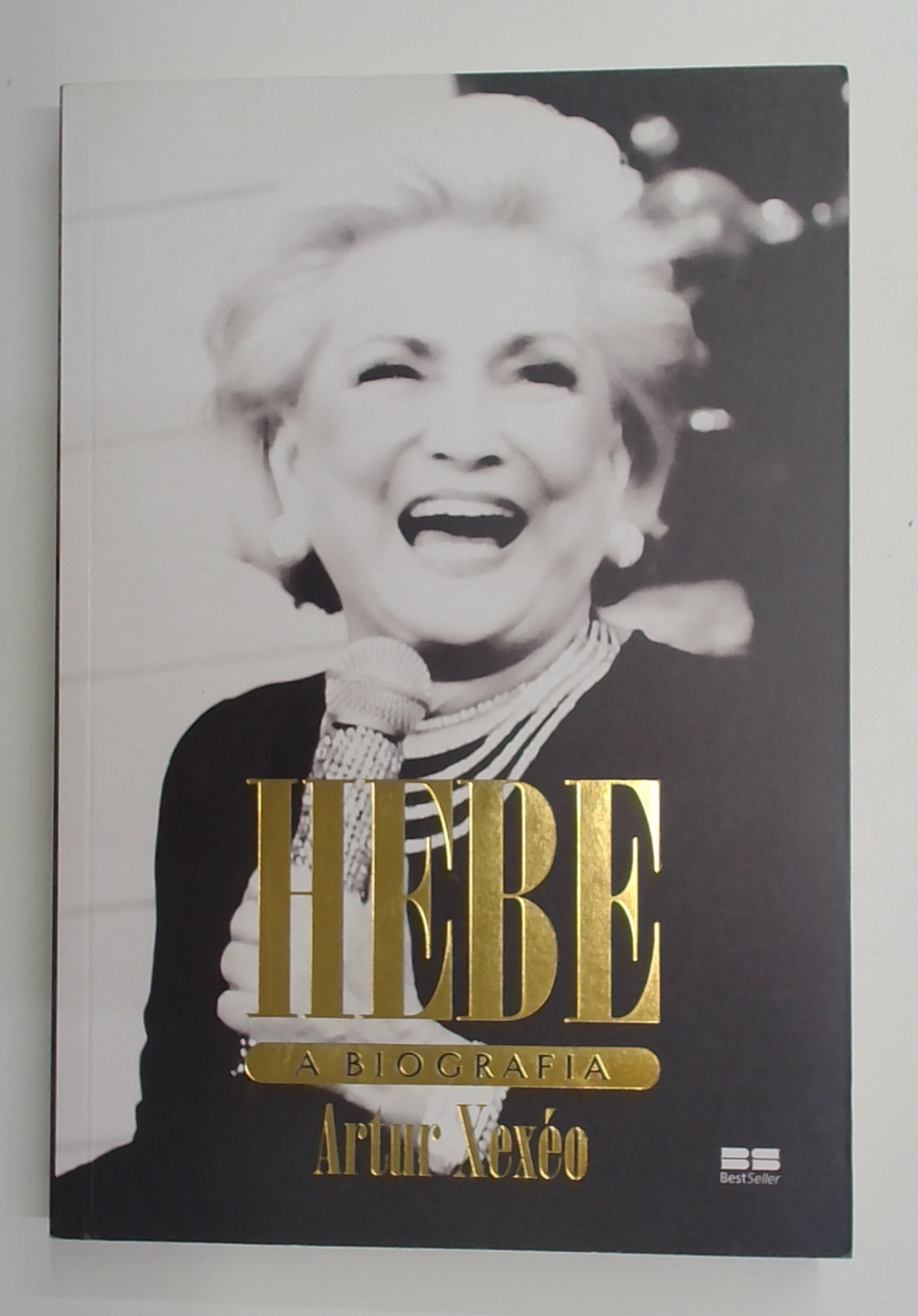 Capa do livro Hebe, a Biografia