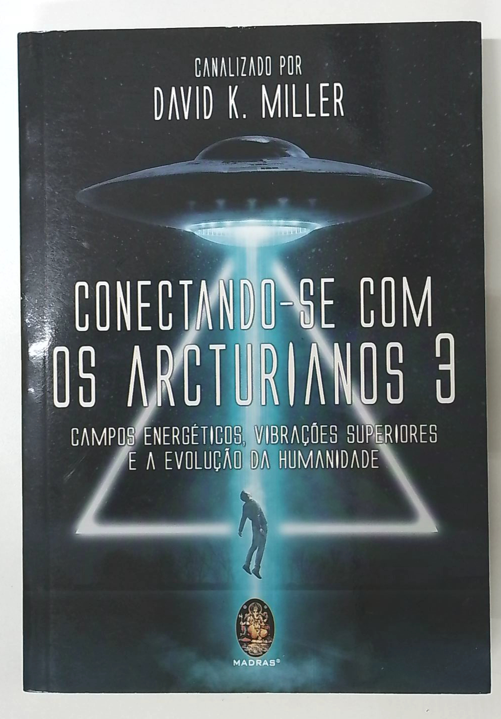 Capa do livro Conectando-se com os Arcturianos 3