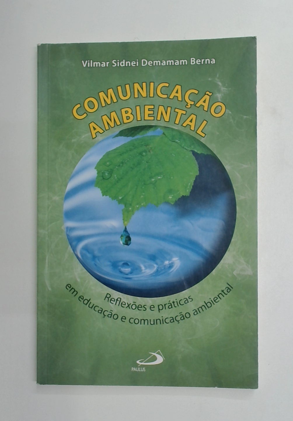 Capa do livro Comunicação Ambiental