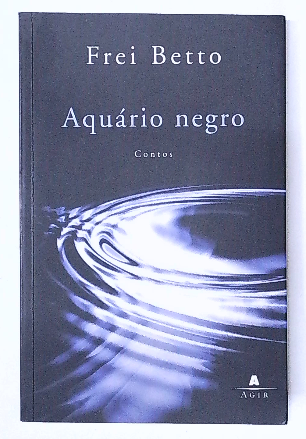 Capa do livro Aquário Negro