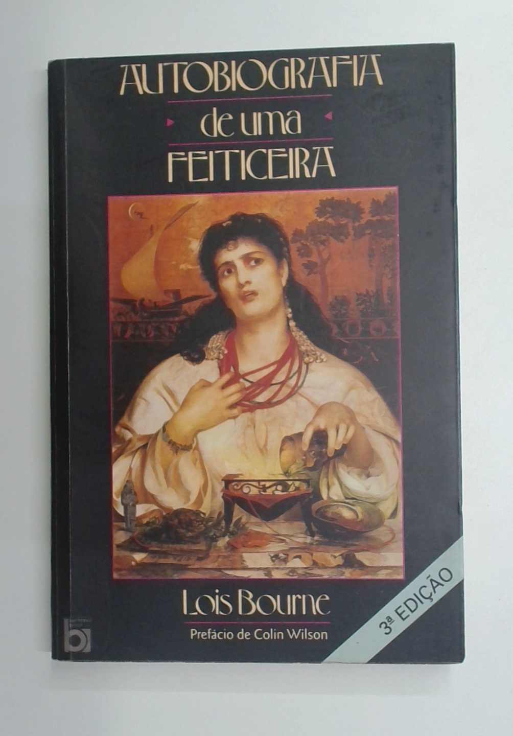 Capa do livro Autobiografia de uma Feiticeira