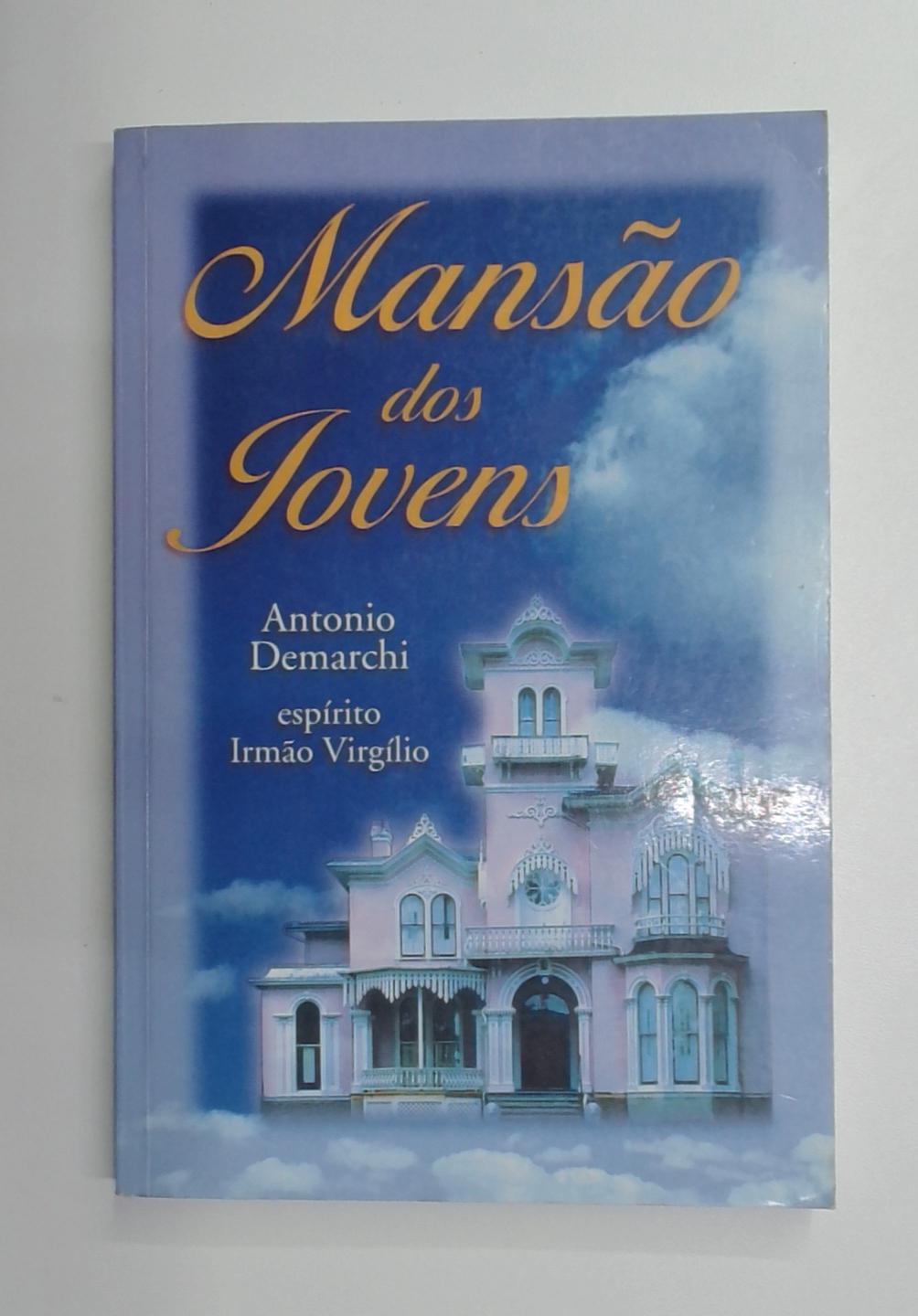 Capa do livro Mansão dos Jovens