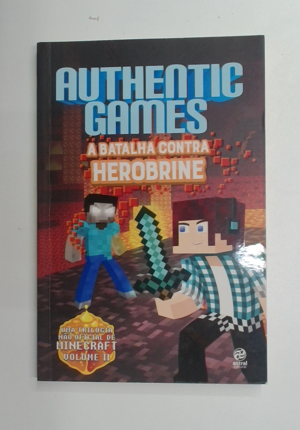 Capa do livro Authentic Games: a Batalha Contra Herobrine
