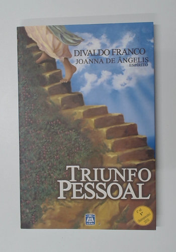 Capa do livro Triunfo Pessoal