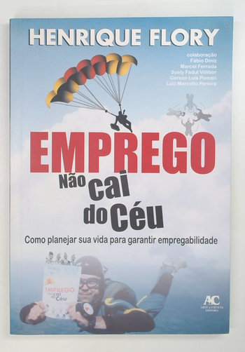 Capa do livro Emprego Não Cai do Céu