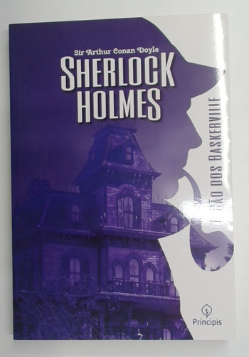 Capa do livro Sherlock Holmes: o Cão dos Baskerville