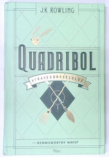 Capa do livro Quadribol Através dos Séculos