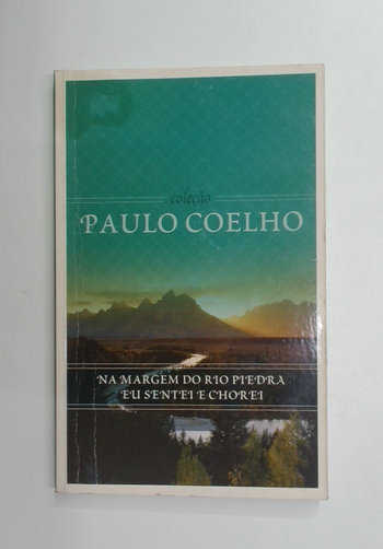 Capa do livro Na Margem do Rio Piedra Sentei e Chorei