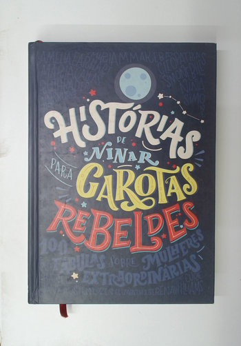 Capa do livro Histórias de Ninar para Garotas Rebeldes